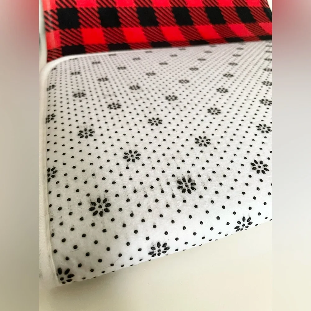 Red and Black Plaid Padded Large Table Runner